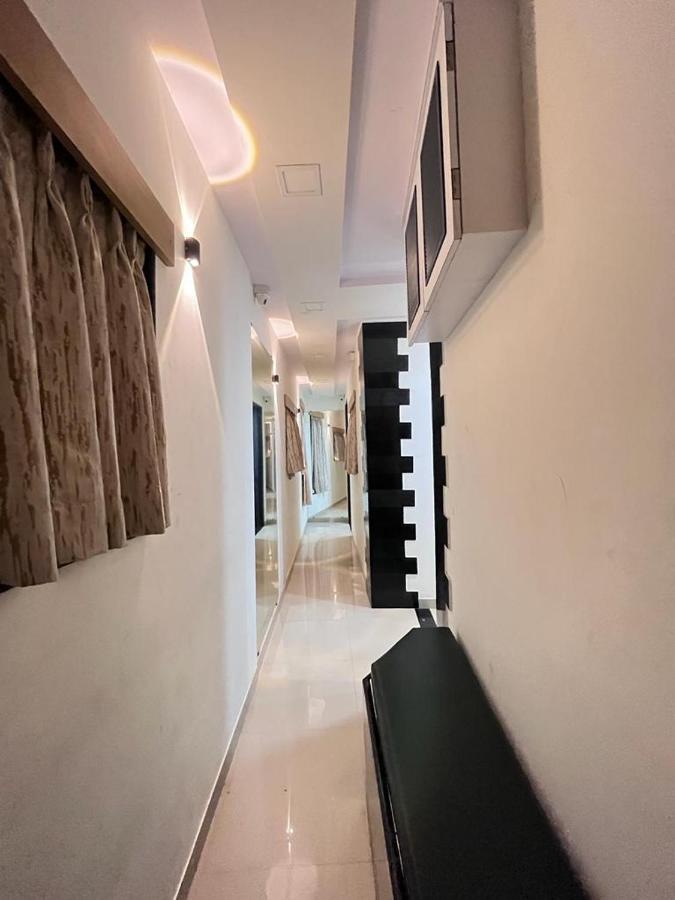 Hotel Sai Grand Residency Мумбаи Экстерьер фото